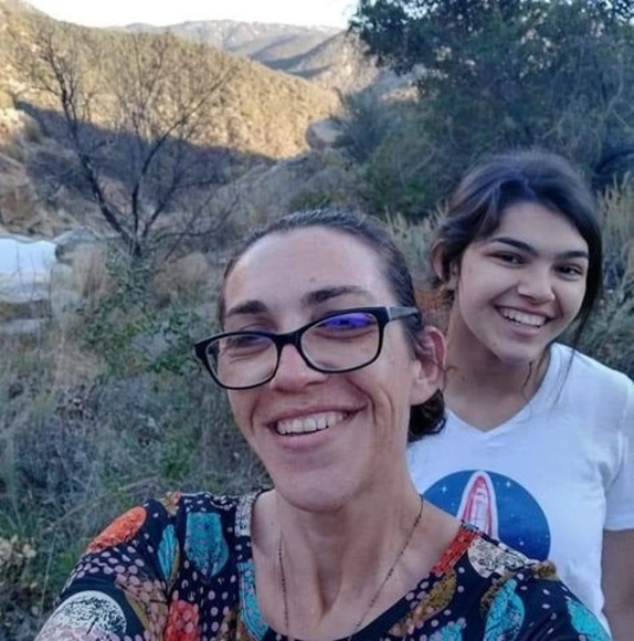 Meet your Posher, Sarah - Picture 3 of 4